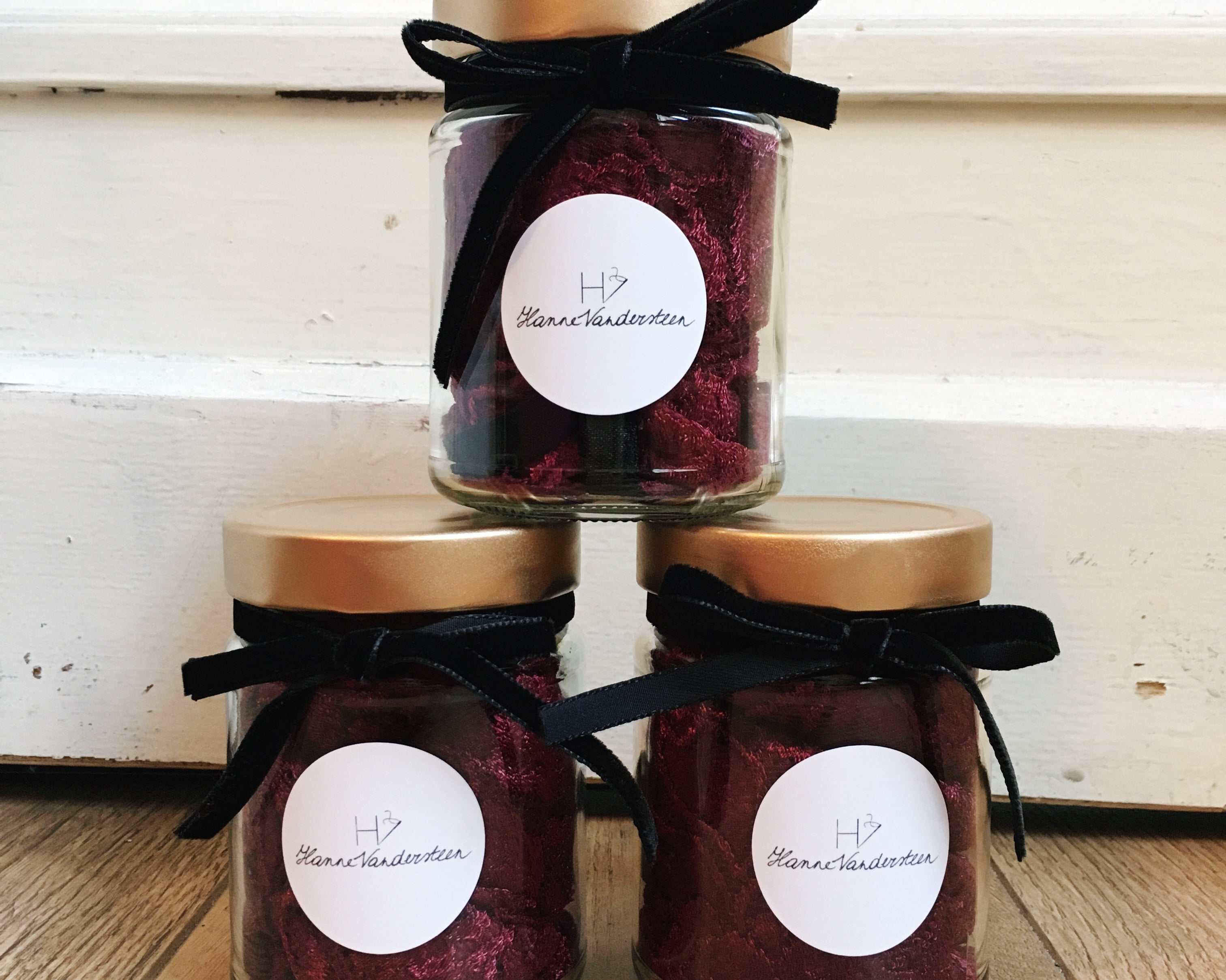lingere in a jar